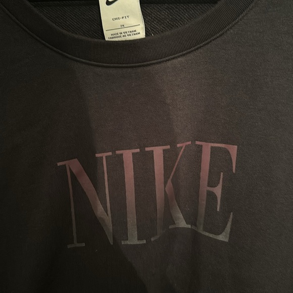 NWT Nikes Dri Fit Pullover Sweatshirt - Picture 3 of 5